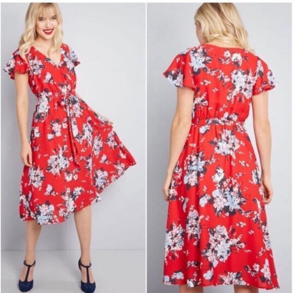 Modcloth Red Floral Dress Fits of Bliss Short Sleeve Dress NO BELT size large